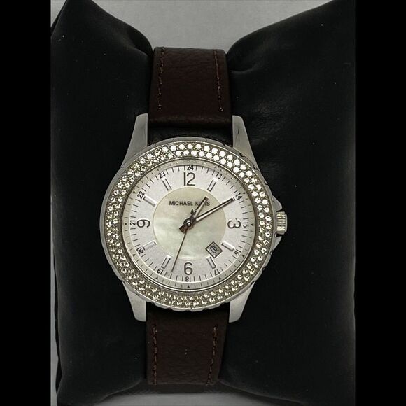 Michael Kors MK5401 Women's Brown Leather Analog White Dial Quartz Watch XX948 - Picture 3 of 12